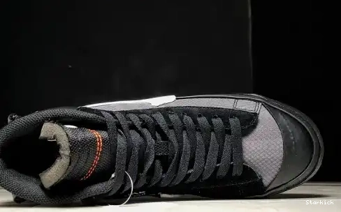 AA3832-001 Grim O-W Blazer Reaper Mid  Nike 0704